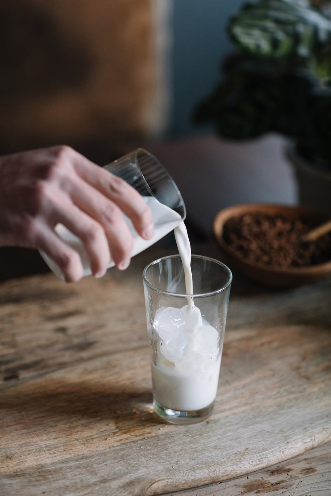 Raw Milk: Everything You Need to Know Before You Drink It